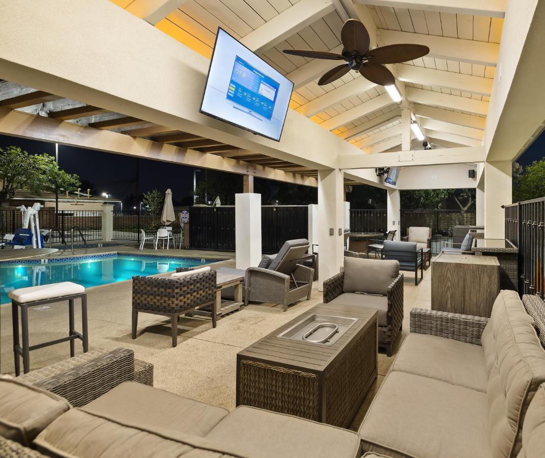 Hotel Huntington Duarte Экстерьер фото
