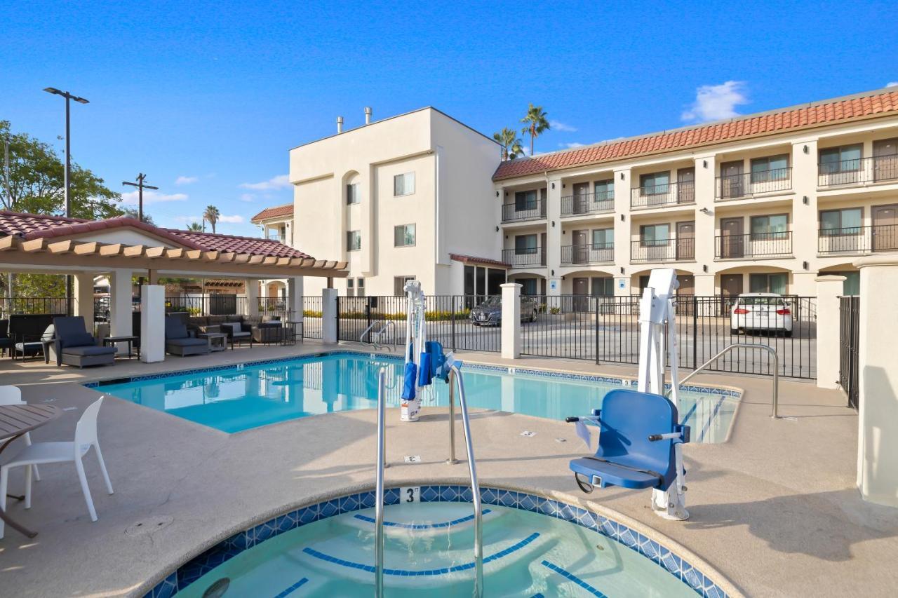 Hotel Huntington Duarte Экстерьер фото
