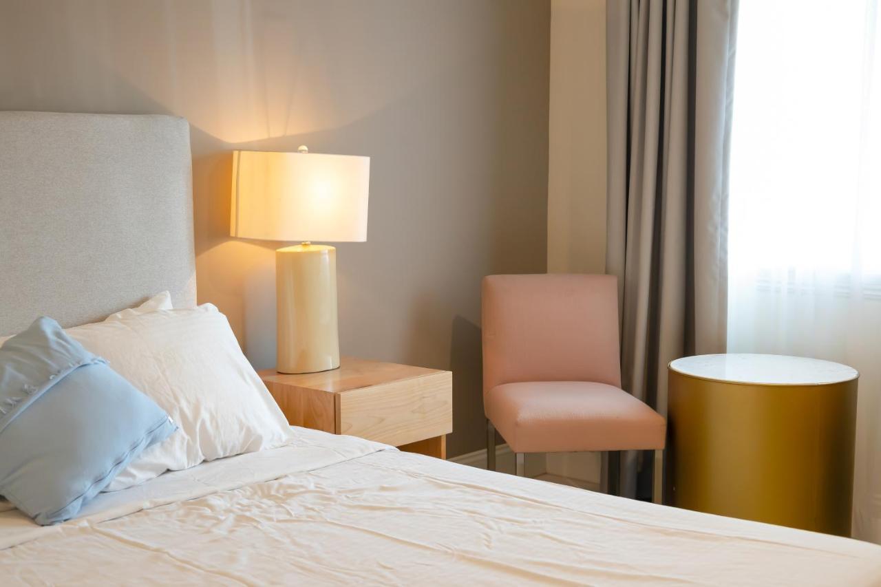 Hotel Huntington Duarte Экстерьер фото