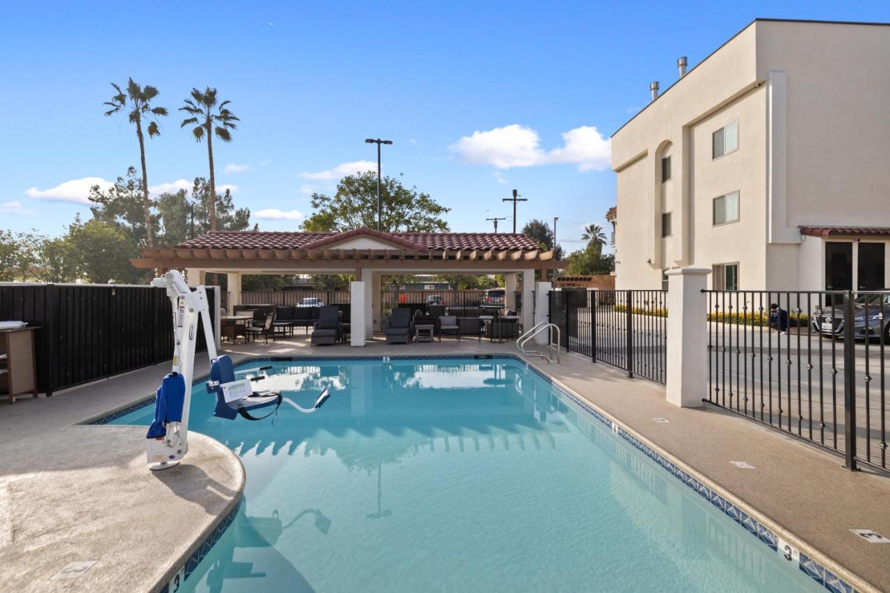 Hotel Huntington Duarte Экстерьер фото