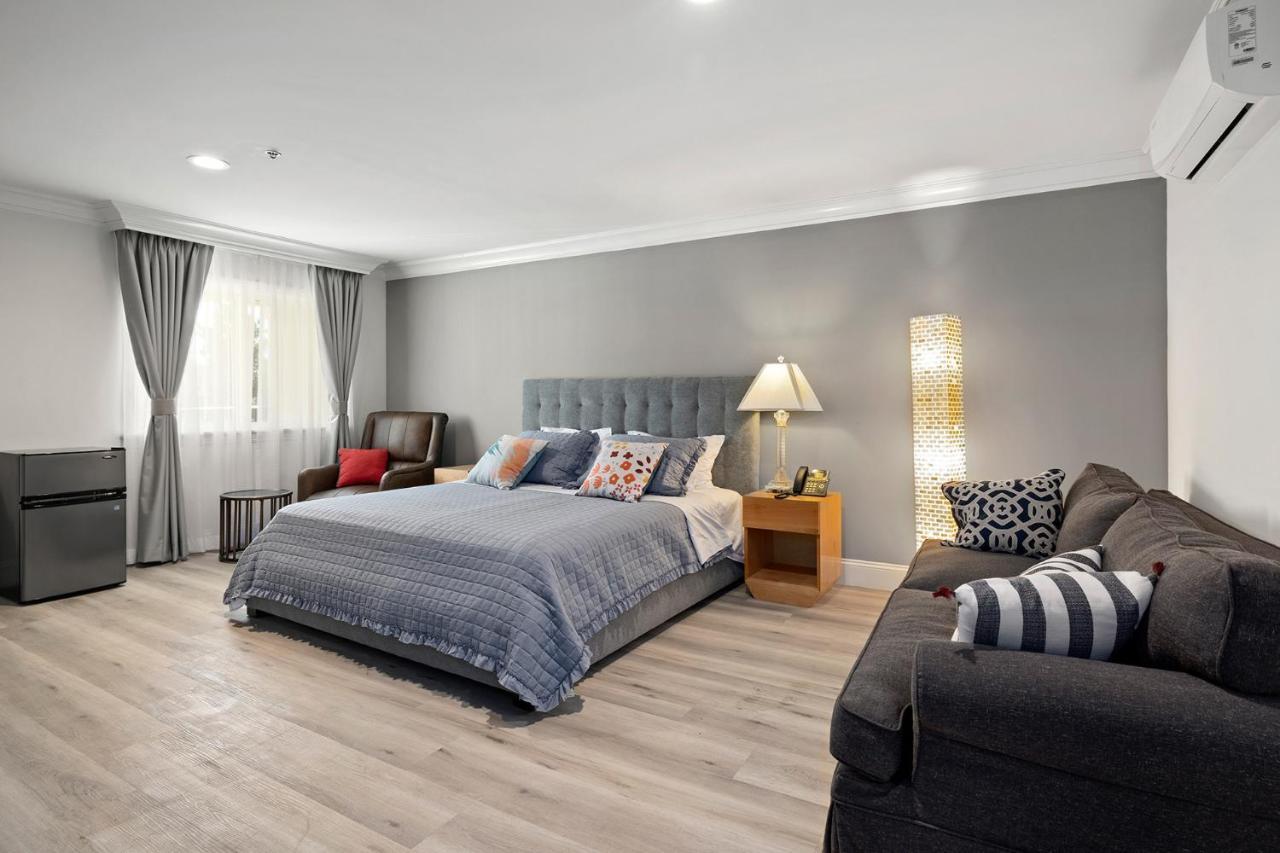 Hotel Huntington Duarte Экстерьер фото