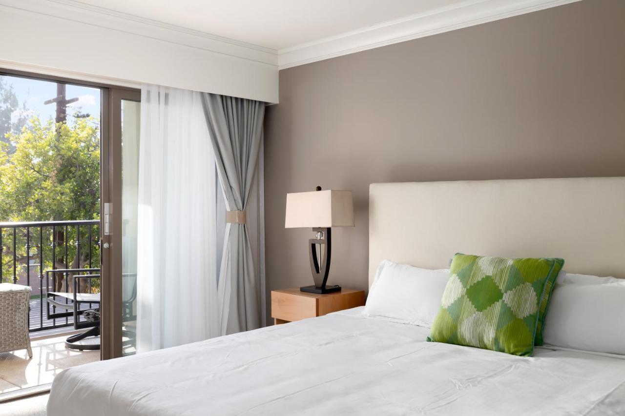 Hotel Huntington Duarte Экстерьер фото